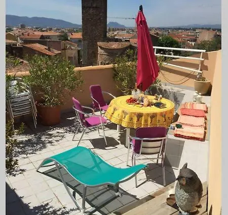 Les Palatines Penthouse Lägenhet